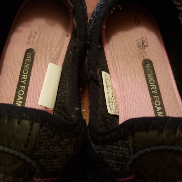 $5 or 3/$12 *BARGAIN BIN* READ DESCRIPTION Athletic Works slip on comfort shoes - Picture 6 of 7
